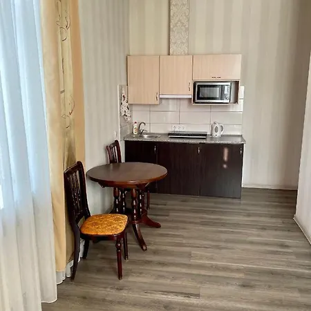 -біля вокзалу-недалеко від центру-городоцька 151 3*