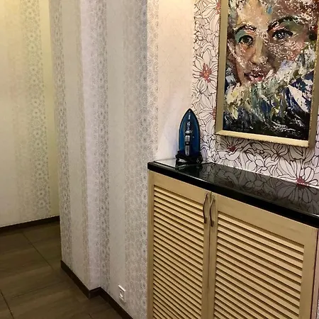 -біля вокзалу-недалеко від центру-городоцька 151 3*