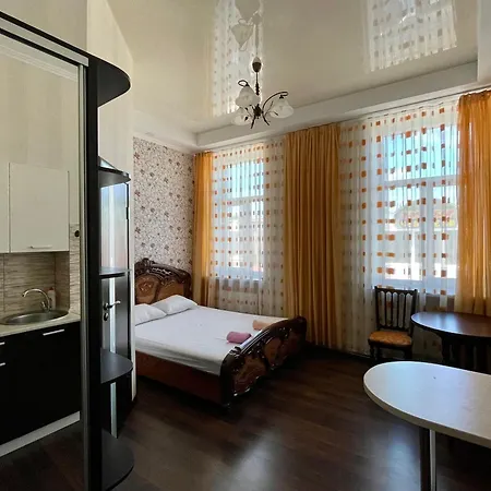 Aparthotel -біля вокзалу-недалеко від центру-городоцька 151 Lviv