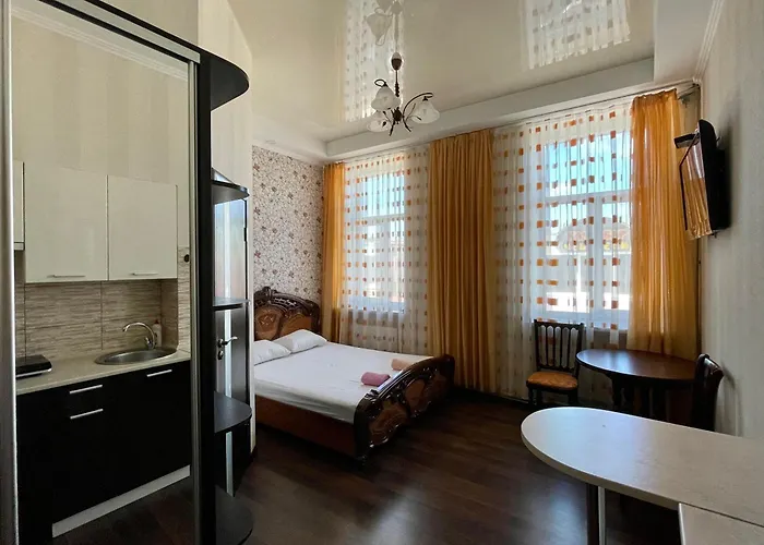 Ξενοδοχείο με διαμερίσματα -біля вокзалу-недалеко від центру-городоцька 151 Λβιβ