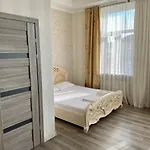 Apartahotel -біля вокзалу-недалеко від центру-городоцька 151 3*
